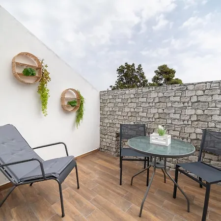 Apartamento Sofitaki *